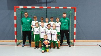 Neue Trikots für den TSV Stulln